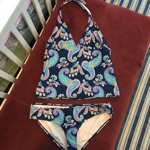 Old Navy halter top tanking